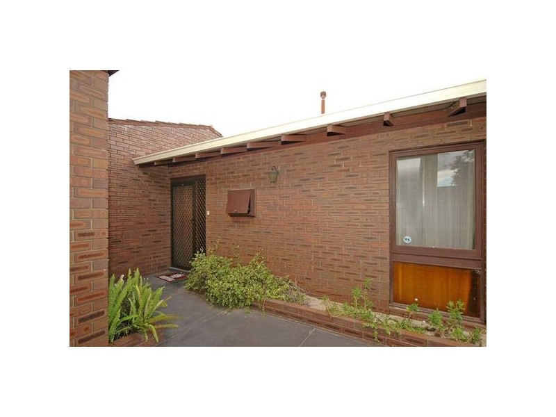 18 Newburn Rd, High Wycombe WA 6057