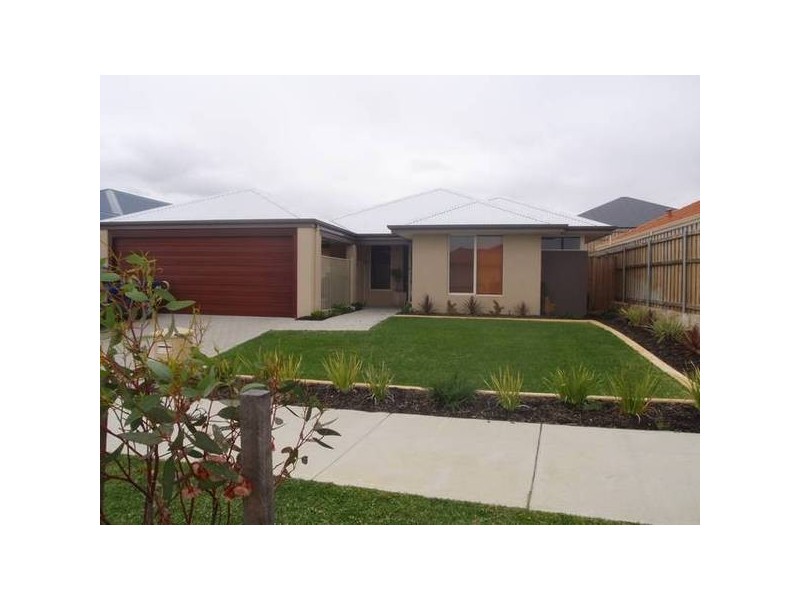 8 Leedon Drive, Ellenbrook WA 6069
