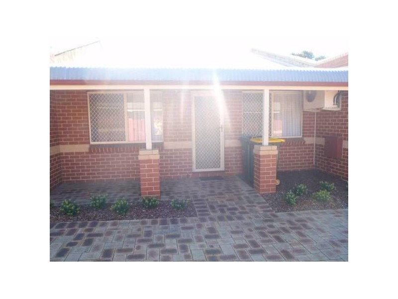 4/2 Frederic Street, Midland WA 6056