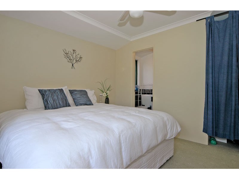 5 Millstream Gr, Ellenbrook WA 6069