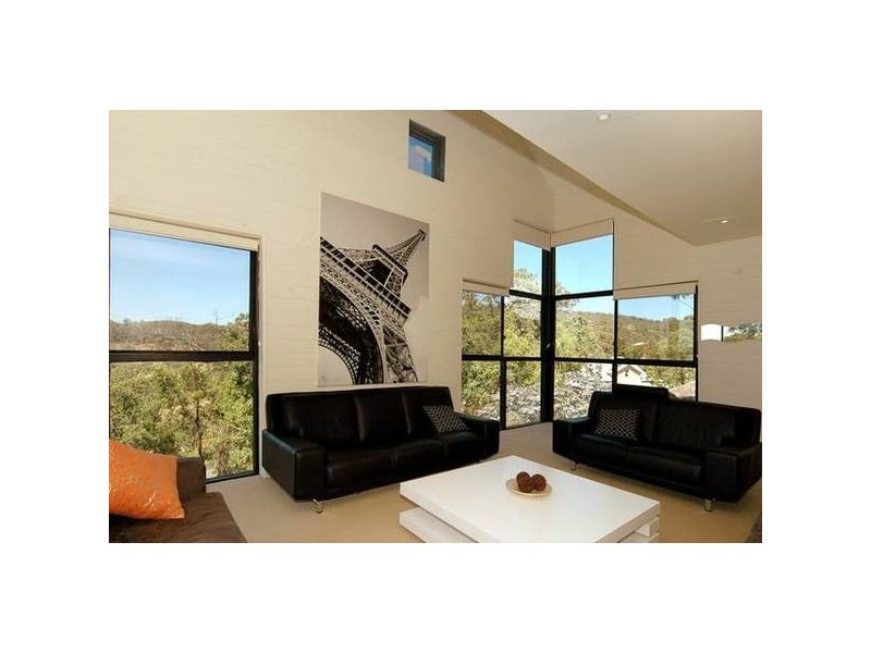 4 Parkway, Swan View WA 6056