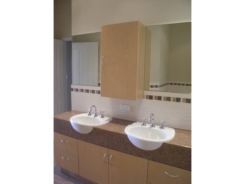 3/26 The Crescent, Midland WA 6056