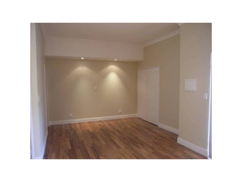 4/26 The Crescent, Midland WA 6056