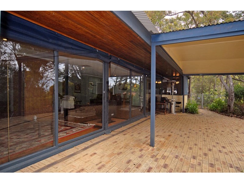 15 Oxley Rd, Darlington WA 6070