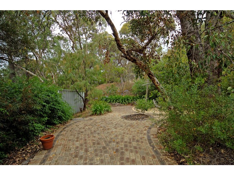 15 Oxley Rd, Darlington WA 6070