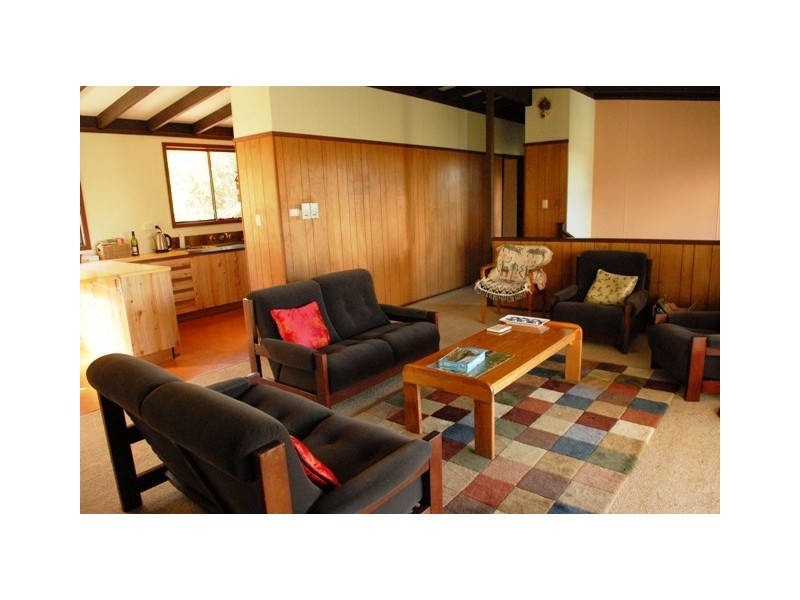 791 Berry Rd, Gidgegannup WA 6083