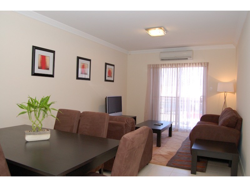 2/34 The Crescent, Midland WA 6056