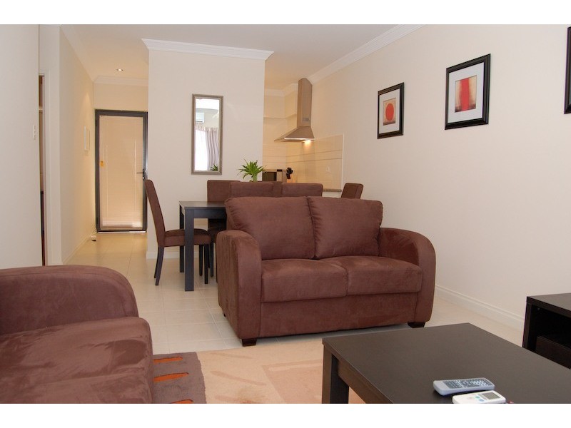2/34 The Crescent, Midland WA 6056