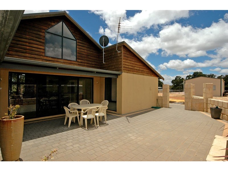 22 Centenary Dr, Gidgegannup WA 6083