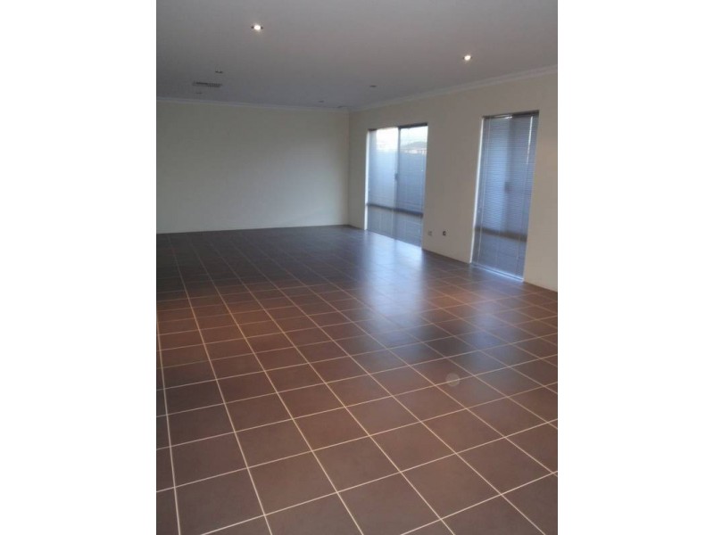 51 Neary Boulevarde, Aveley WA 6069