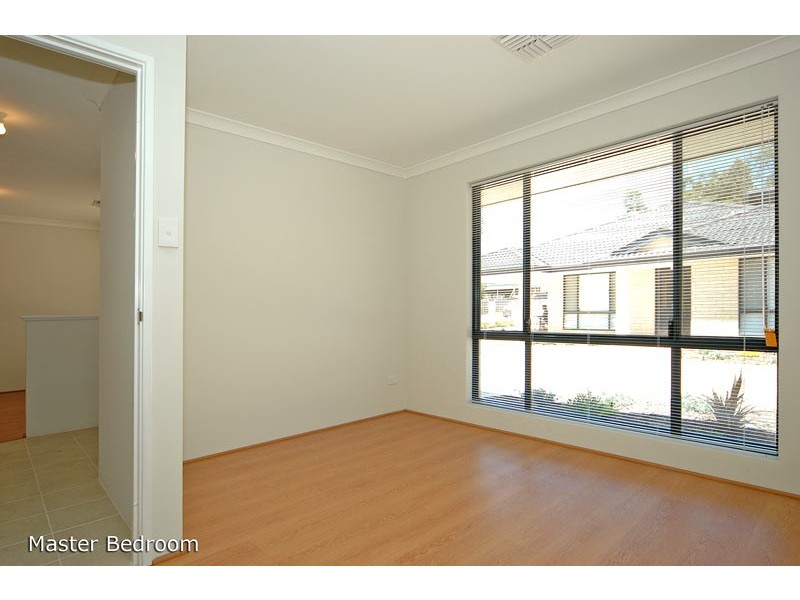 6/42 Holmesdale Rd, Woodbridge WA 6056