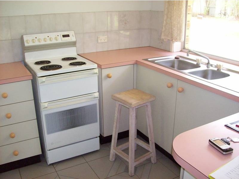 37 Plantation Road, Glass House Mountains QLD 4518