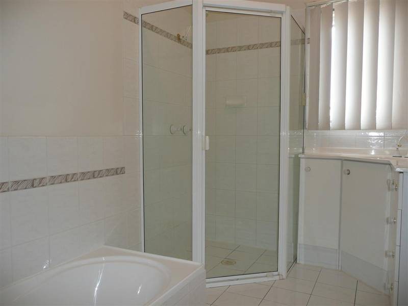 Glass House Mountains QLD 4518