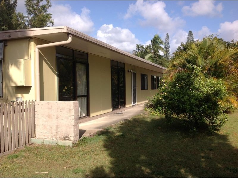 7 Laurel Street, Beerwah QLD 4519