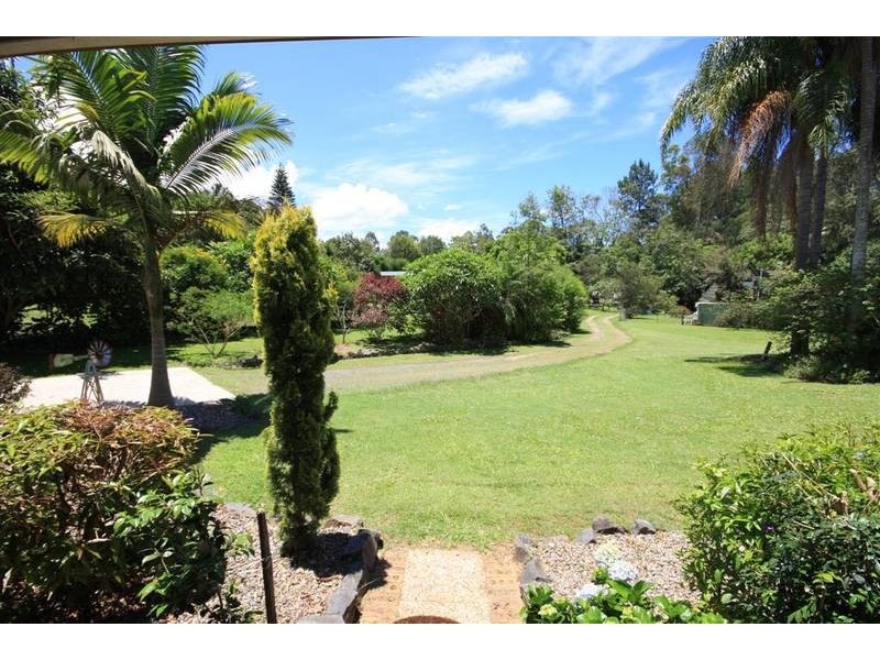 53 Railway Parade, Glass House Mountains QLD 4518