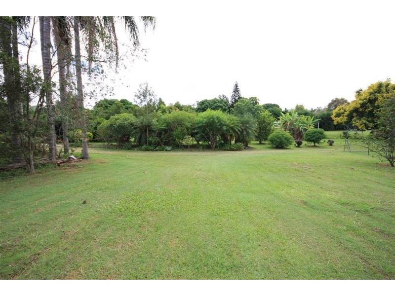 53 Railway Parade, Glass House Mountains QLD 4518