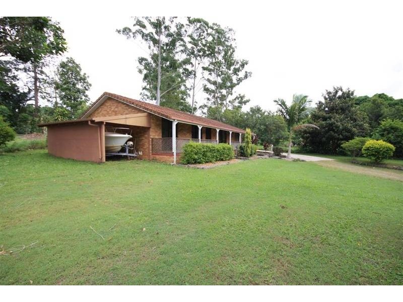 53 Railway Parade, Glass House Mountains QLD 4518