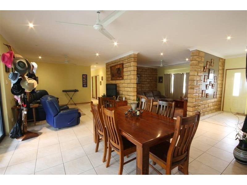 Glass House Mountains QLD 4518