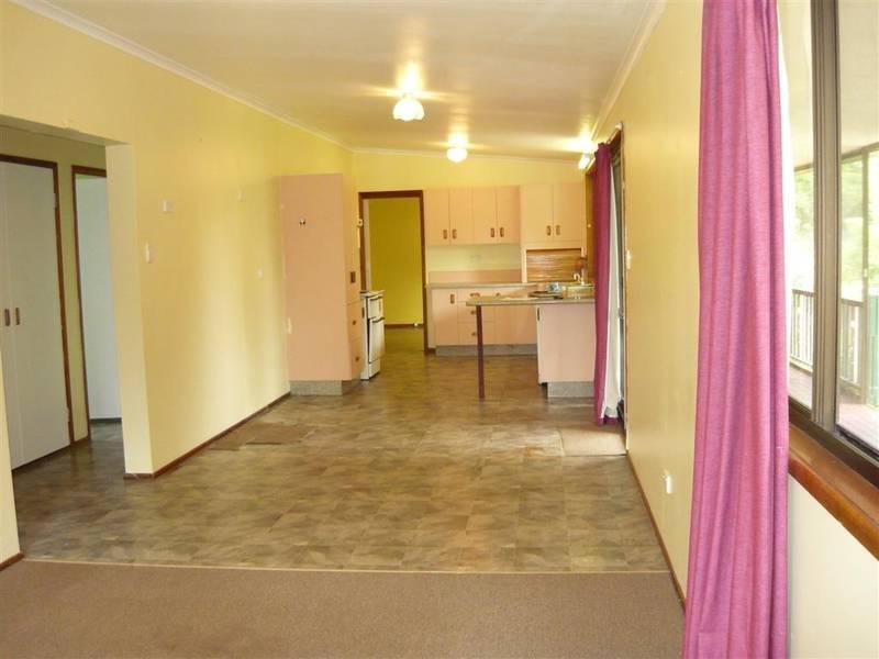 6 Sidha Avenue, Glass House Mountains QLD 4518