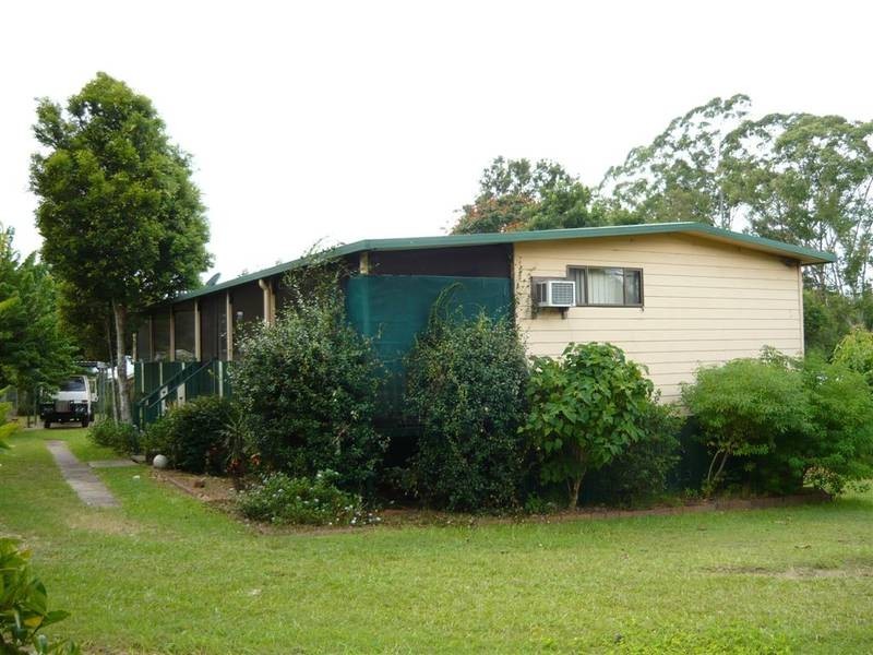 6 Sidha Avenue, Glass House Mountains QLD 4518