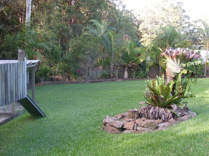 42 Ferngully Place, Mooloolah Valley QLD 4553