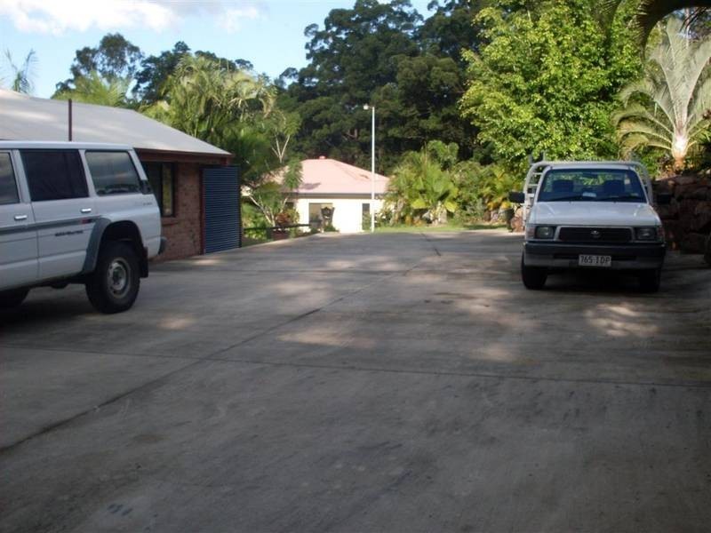 42 Ferngully Place, Mooloolah Valley QLD 4553