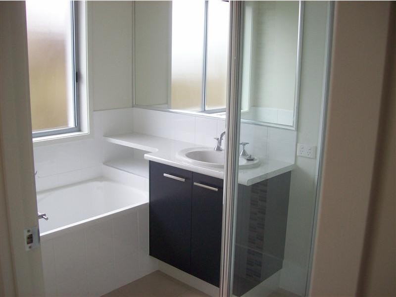 18 Cockatoo Court, Beerwah QLD 4519