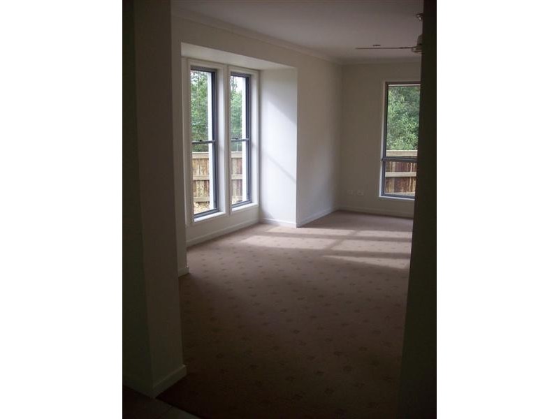 18 Cockatoo Court, Beerwah QLD 4519