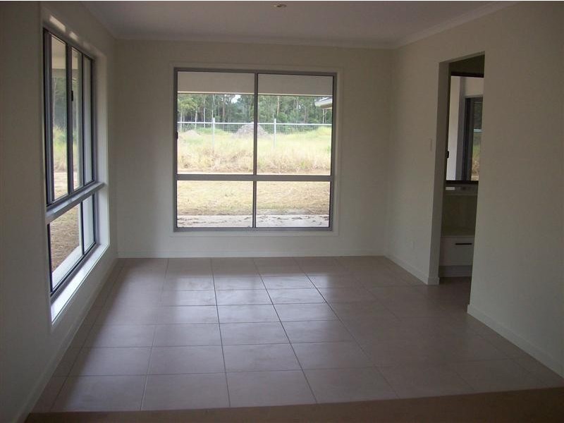 18 Cockatoo Court, Beerwah QLD 4519