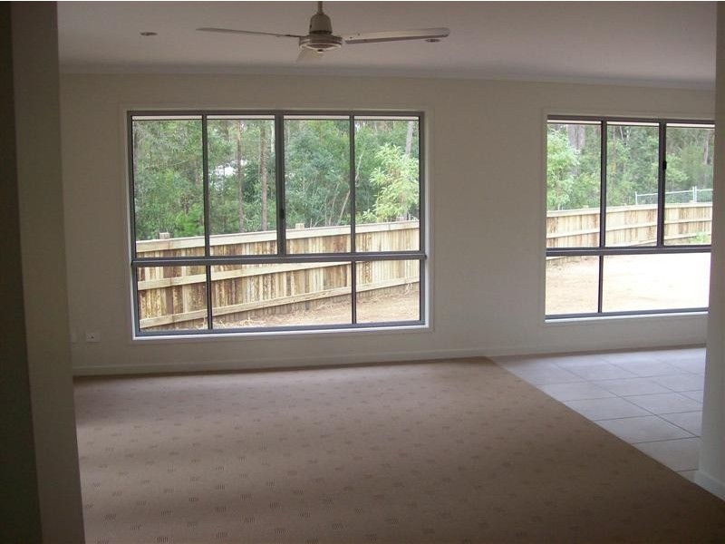 18 Cockatoo Court, Beerwah QLD 4519