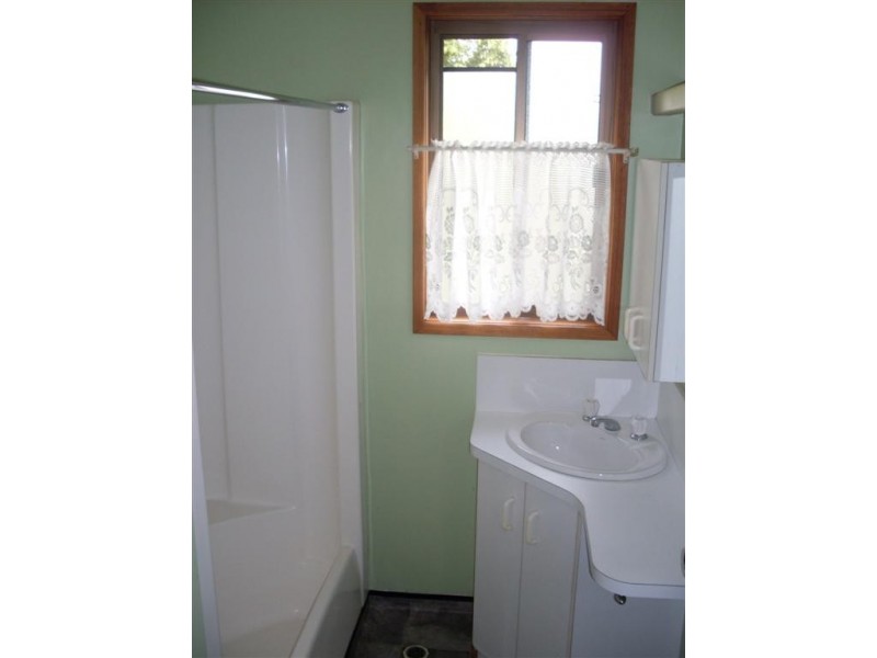 6 Sidha Avenue, Glass House Mountains QLD 4518