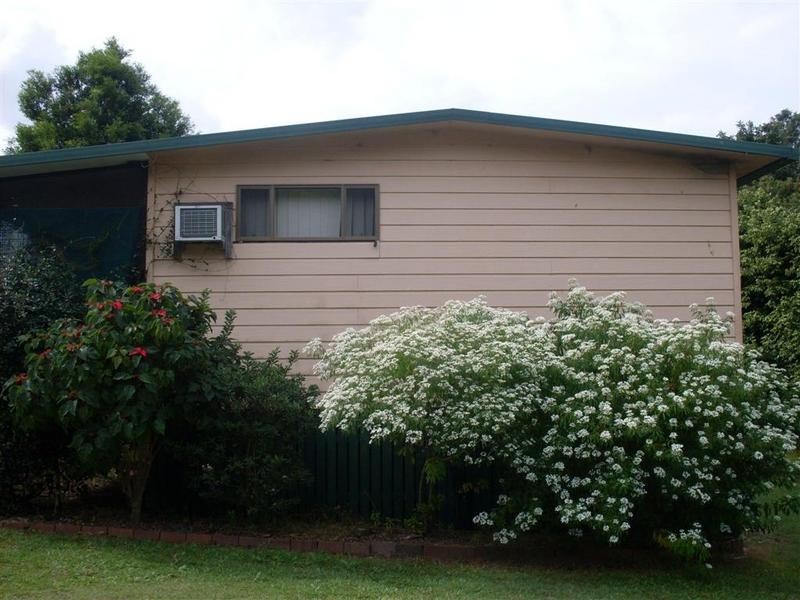 6 Sidha Avenue, Glass House Mountains QLD 4518