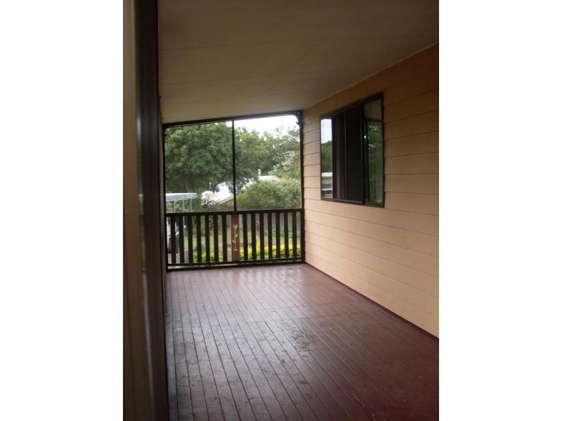 6 Sidha Avenue, Glass House Mountains QLD 4518