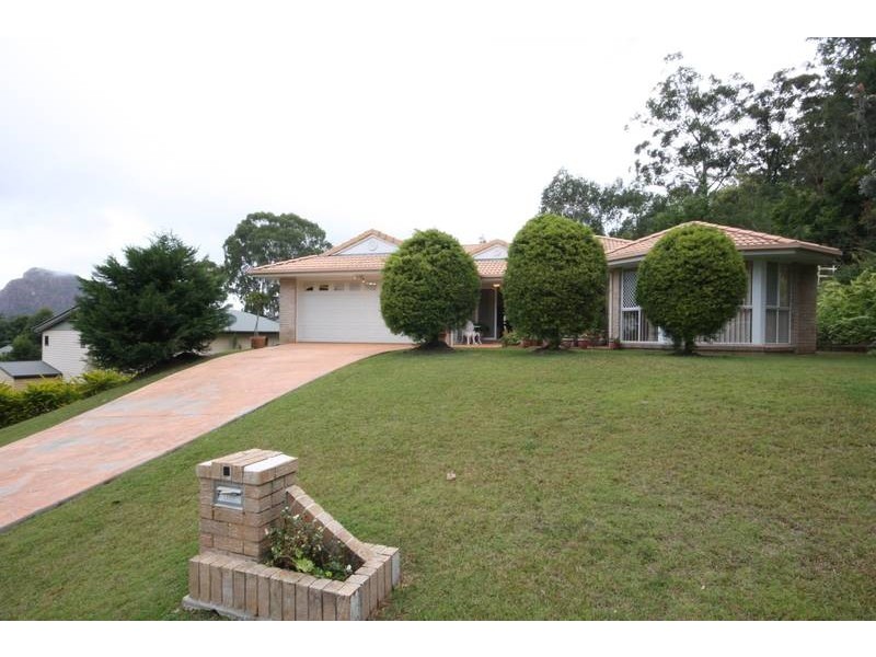 5 Julia Court, Glass House Mountains QLD 4518