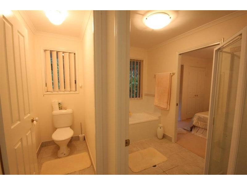 5 Julia Court, Glass House Mountains QLD 4518