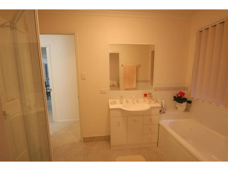 5 Julia Court, Glass House Mountains QLD 4518