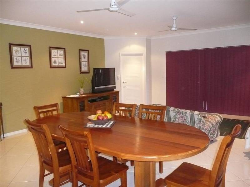 Glass House Mountains QLD 4518