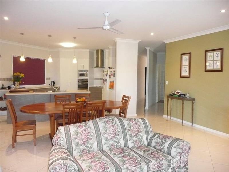 Glass House Mountains QLD 4518