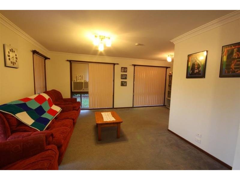 2 Harry Place, Beerwah QLD 4519
