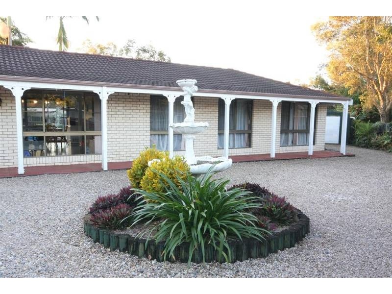 2 Harry Place, Beerwah QLD 4519