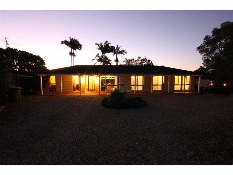 2 Harry Place, Beerwah QLD 4519