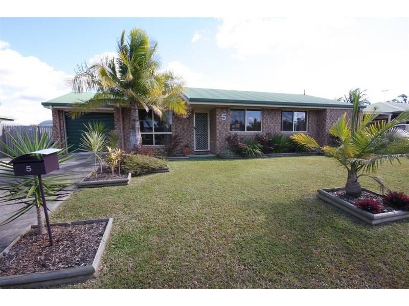 5 Cottonwood Court, Landsborough QLD 4550