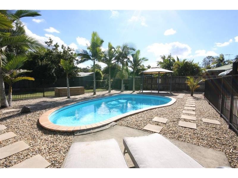 5 Cottonwood Court, Landsborough QLD 4550