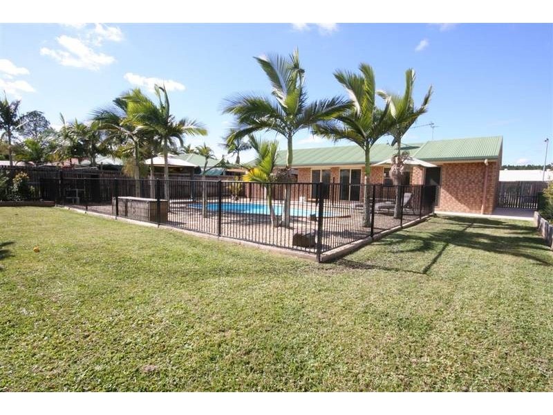 5 Cottonwood Court, Landsborough QLD 4550