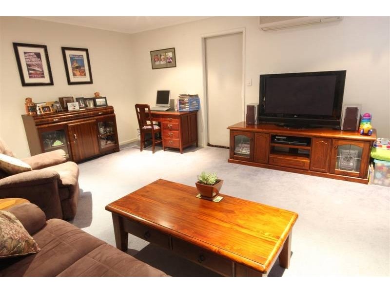 11 Redwood Court, Landsborough QLD 4550