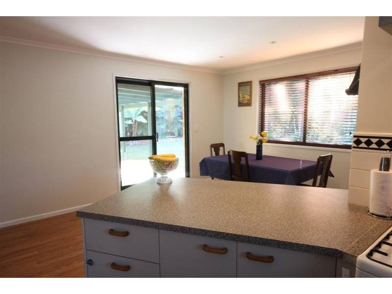11 Redwood Court, Landsborough QLD 4550