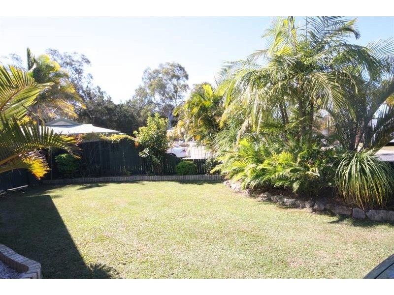 11 Redwood Court, Landsborough QLD 4550