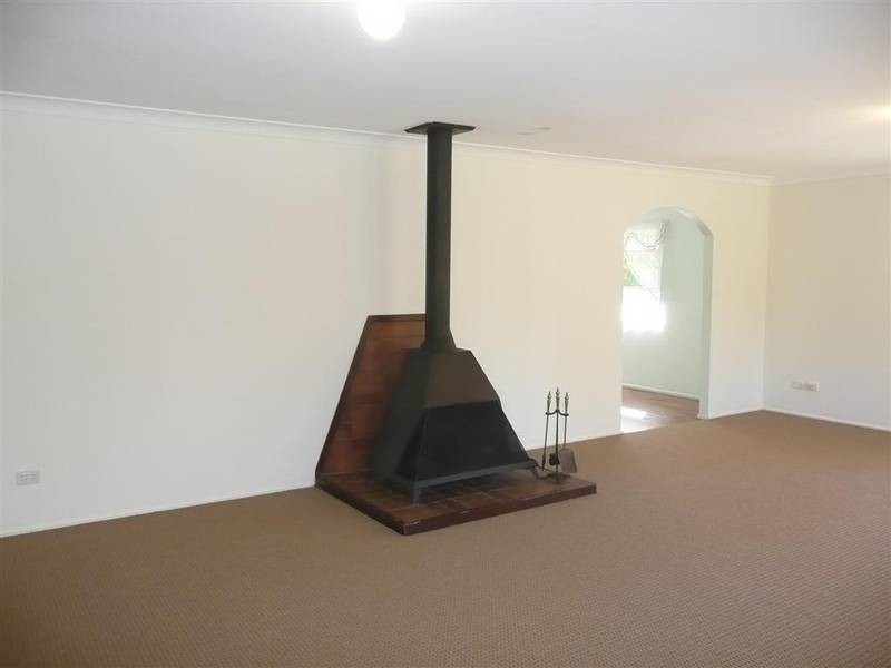 2069 Old Gympie Road, Glass House Mountains QLD 4518