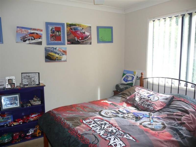 2 Julia Court, Glass House Mountains QLD 4518