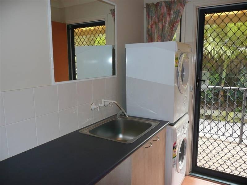 2 Julia Court, Glass House Mountains QLD 4518